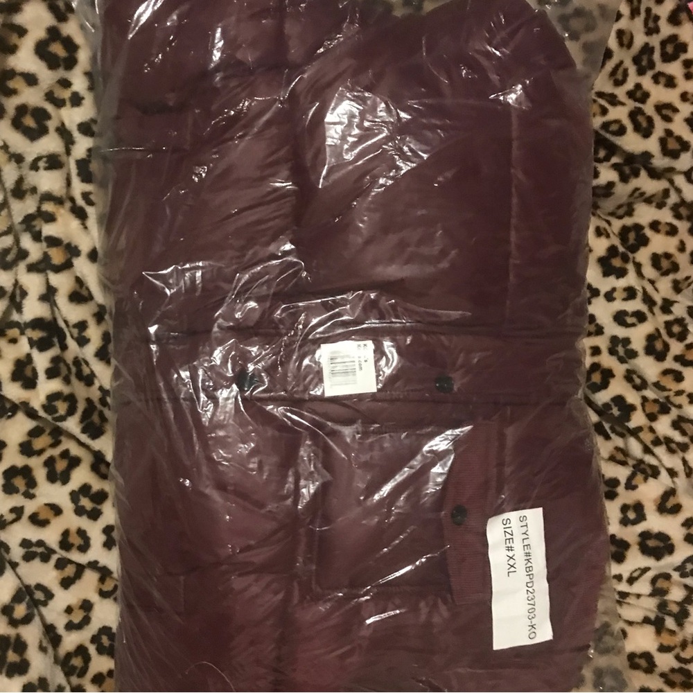Koolaburra by UGG NWT Corduroy Mid-weight Puffer Jacket in Wine - HOST PICK! ๐ - Picture 7 of 14